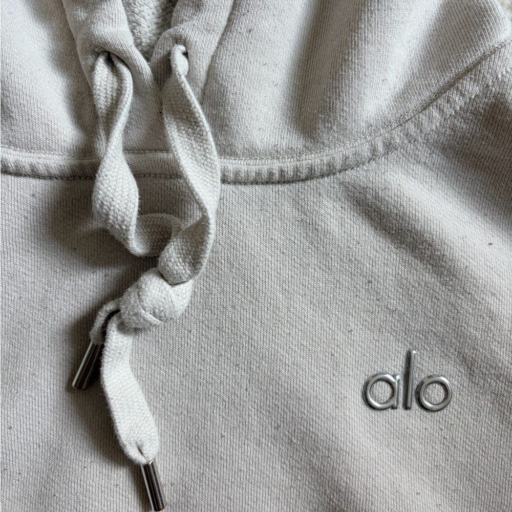 ALO Yoga Hoodie in Beige - Picture 2 of 4